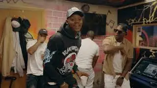 Its A Throw (El Hitta) feat Mac Nif
