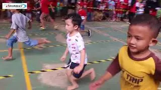 Lomba Lari Bawa Bendera 17 Agustusan Paling Lucu Hut RI ke 77