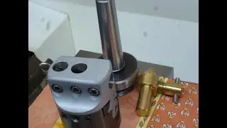 Alignement poupée fixe poupée mobile et tête à aléser sur tour à métaux