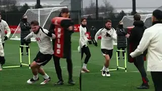 INSIDE TRAINING - Liverpool STRENGTHEN their SOLIDITY for PSG match