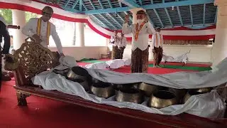 Gamelan Keraton Surakarta Dibawa ke Bangsal Masjid Agung, Dalam Tradisi Sekaten.