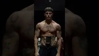 Tall tatted guy poses #gym #workout #gymmotivation #gymaesthetic #gymlife #bodybuilding #posing
