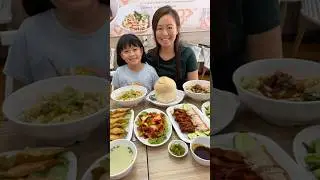 What a feast at this new wanton mee stall in Chinatown Singapore 🇸🇬