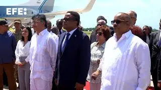 El presidente de Colombia, Gustavo Petro, llega a Haití en su segunda visita oficial este año