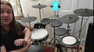 Yamaha DTX522 hybrid setup with Pearl Piccolo Snare-