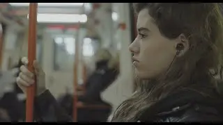 QUI&Eacute;N LO IMPIDE | Clip Oficial | La canci&oacute;n