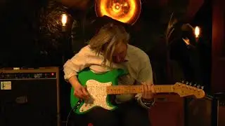 Fender Stratocaster played thru a Jim Kelley Amp presented by Vintage Guitar & Tobias Hoffmann