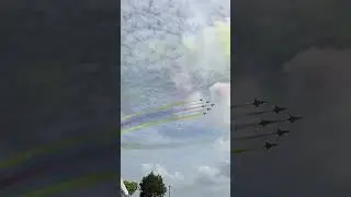 Singapore Airshow 2026 😱🤩 #funny #happy #fun #travel  #review #airshow #wow #airplane #show #colors 