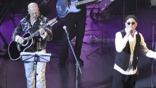 Григорий Лепс и Александр Розенбаум - Самый лучший день / Кремль 16.12.11/