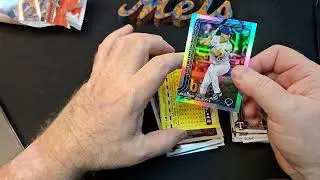 2025 Topps Update Series Baseball Cards - Fat Pack # 7