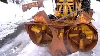 BM Volvo 350 Boxer with snowblower