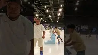 Saya mag Ice Skating dito 🥰⛷️ #best #Trending #Viral #funny #family #vlog 