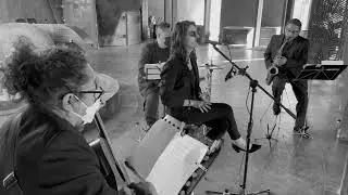 Sunday Morning Swing Cover - Luna Sur
