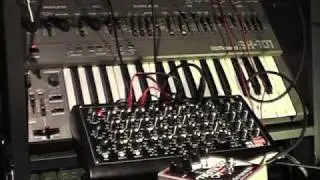 MFB Urzwerg + Roland SH-101 + EHX Memory Boy