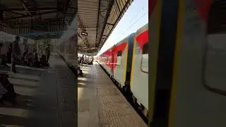22222 Hazrat Nizamuddin-Mumbai CSMT CR Rajdhani Express with KYN WAP7(Push-Pull) skipping FDB.🚇❤️🔥