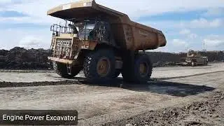 Heavy equipment mining // aktivitas kerja alat berat yang ada ditambang batu bara