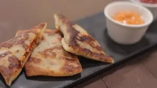Peri Peri Paneer Crepes In Gujarati | Snacky Ideas by Amisha Doshi | Sanjeev Kapoor Khazana