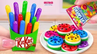 🍩Желе в виде радужного пончика против арбузного торта KitKat🍉Идеальная битва миниатюрных тортов |...