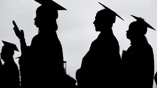 Student loan expert's advice as Biden's debt relief plan facing uncertain future
