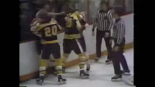 Carol Vadnais vs Bob Kelly