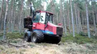 Valmet 860 Forwarder Extracting Timber