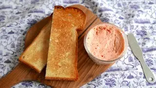 Strawberry Butter | wa's Kitchen