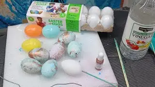 Another quick way to color plastic eggs.