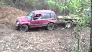 Suzuki Sidekick Off Road CRASH: Pile up in the Pond!