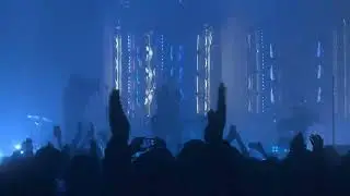 Nine Inch Nails - The Hand That Feeds Live - 9/3/2025 - Barclays Center, Brooklyn, NY Peel It Back