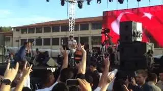 Ali KINIK - Ali Ayşe'yi seviyor (Gazi üniversitesi 2013 şenlik)