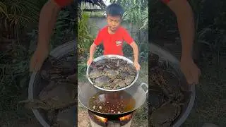 Mud crabs 🦀 cooking