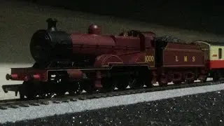 Hornby R3063 | 4-4-0 Class 4P Compound Steam Engine | LMS Maroon | OO Gauge | Model Train Review HD