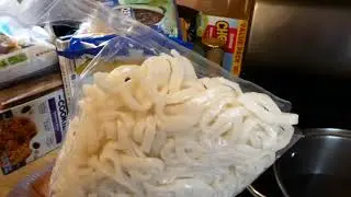 Magical color changing noodles