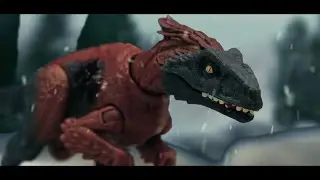Pyroraptor vs Velociraptor | Jurassic World Toy Movie