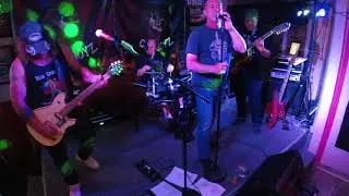 Dead Cowboys at the triple tree- Mama in coming home (Ozzy cover)