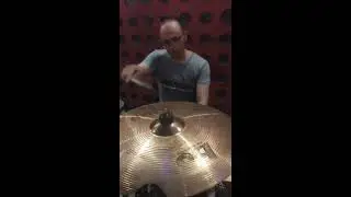 Bill Bruford - A Part, And Yet Apart (играю на барабанах)