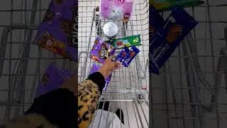 ASMR | Snack Shopping 🍪🥨🛒 #asmr #snacks #shopping #shopwithme #asmrsounds #satisfying #shorts #fyp
