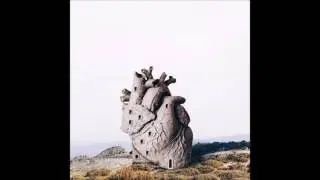 Merging Unexpected Objects to Create Surreal Art Slideshow