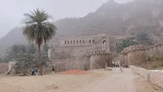 Asia's haunted place pr aa gye 😧💀💗#dailyvlog #minivlog #family #horror #alwar 