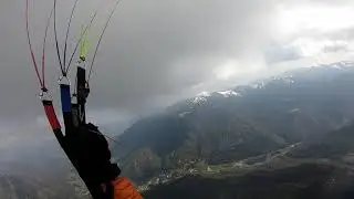 Paragliding in Trentino, from Idro Lake to Val Rendena