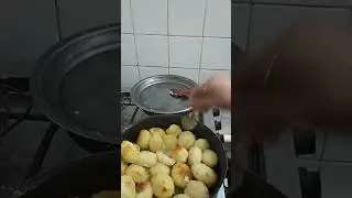 بطاطس بالتوم والكزبرة