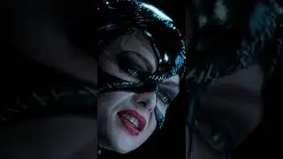 Batman and Catwoman&rsquo;s Mistletoe Kiss 🌙💋🦇 | Batman Returns (1992) #grandpadadra