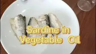sardines in oil opening can