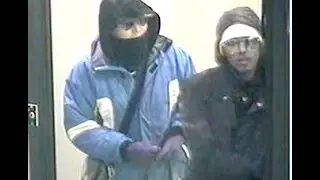 Toronto Bank Robbery Suspects To ID Info Call Police 416-808-2222