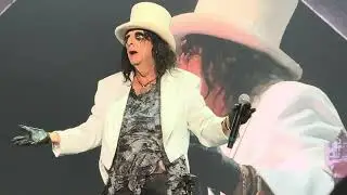 Alice Cooper - School's out (LIVE 4K) | Kia Forum, Inglewood - Oct 19, 2025