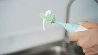 Momcozy Press Foam Bottle Cleaning Brush