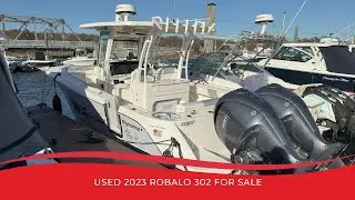 Used 2023 Robalo R302 for Sale