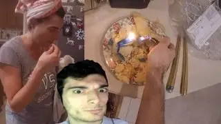 Ice Poseidon baking a cake for Enza's birthday [VOD: 17-11-2016]