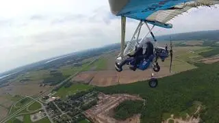 Volez haut avec Gabriel lors de son vol de familiarisation en Deltaplane Motorisé (ULM Québec).