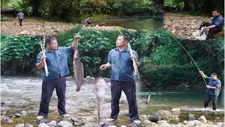 Accidentally went fishing in a stream and saw a huge fish. Very lucky for the boy - Ly Manh Quynh